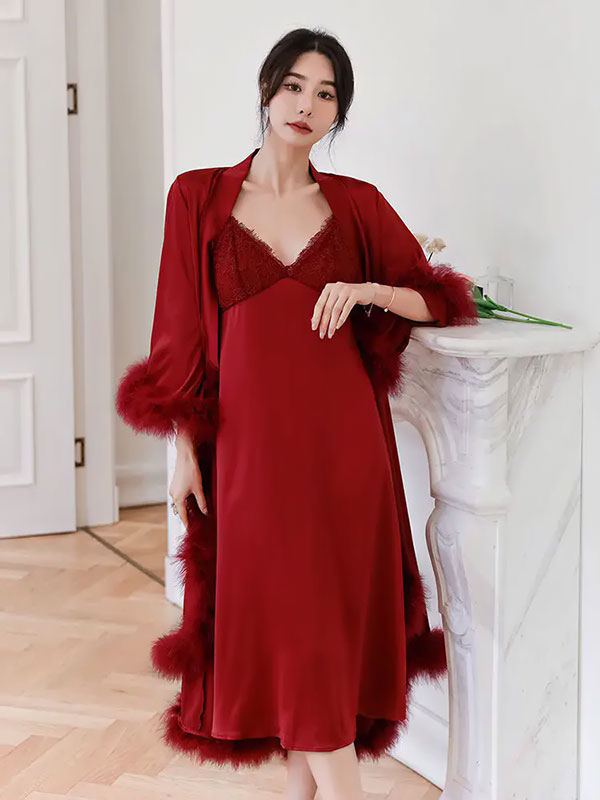 Robe de Chambre Élégante à Fourrures "Éveil de Satin"