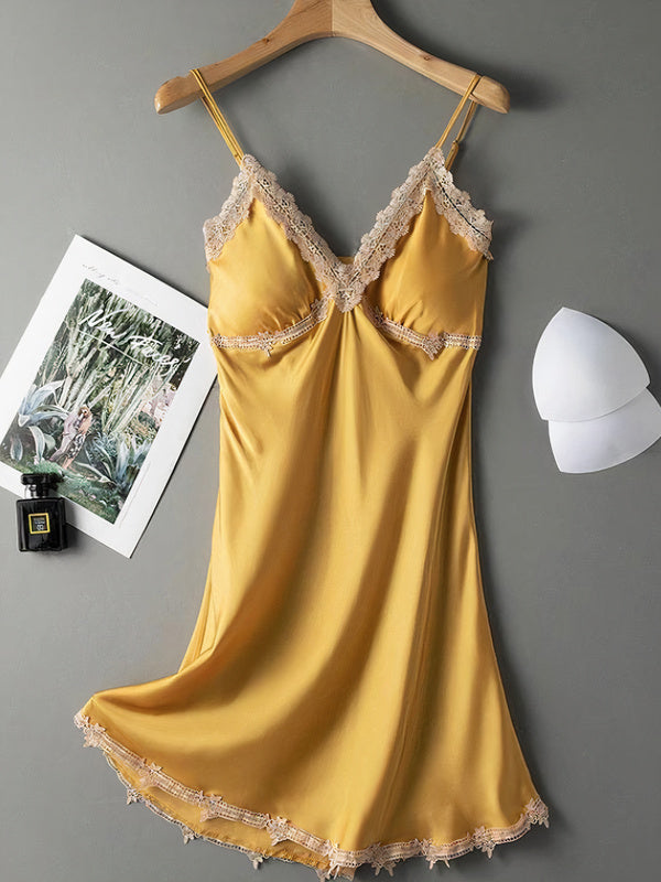 Nuisette Romantique Élégante en Col V "Or" | Pyjama Shop