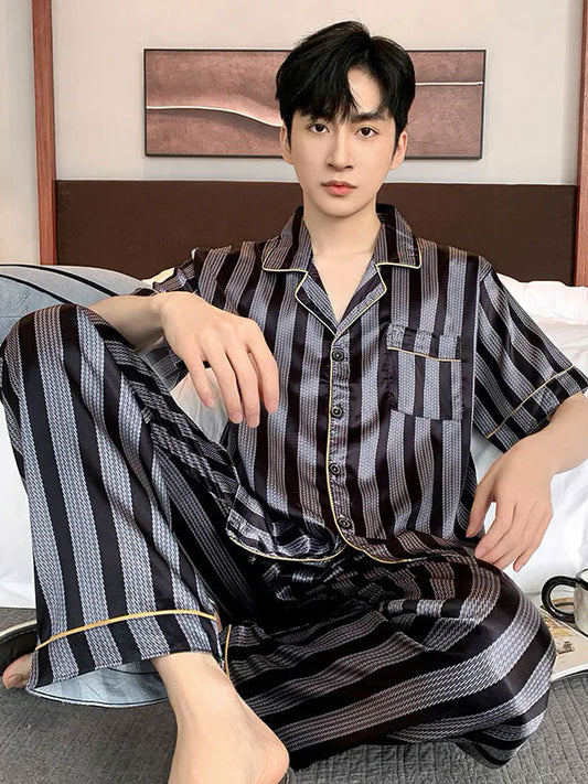 Pyjama En Satin Pour Homme à Rayures "Sérénité Nocturne" | Pyjama Shop